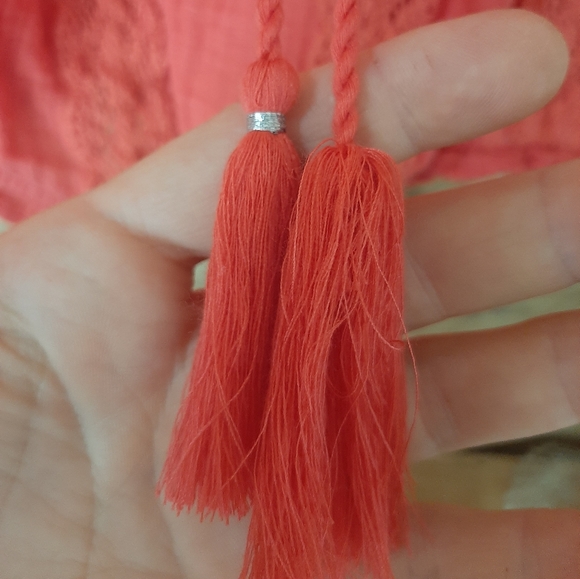 American EAGLE pink knit crop top, half arm length SIZE MEDIUM blouse - Picture 4 of 5